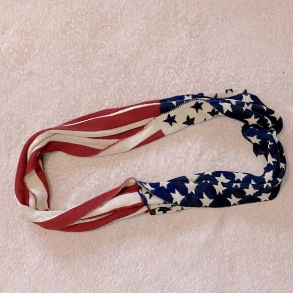 5/$25 American Flag Knit Infinity Scarf - Picture 5 of 11
